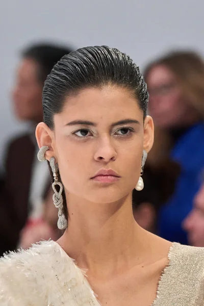 Look 6